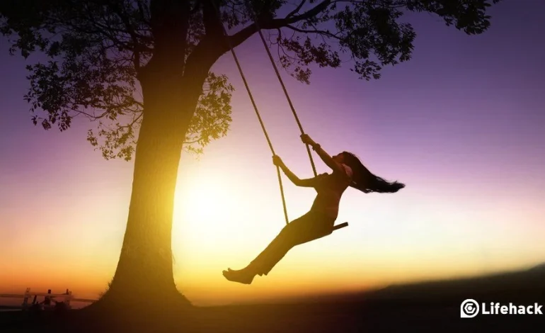  12 Reasons to Be Happy Right Now at the Moment